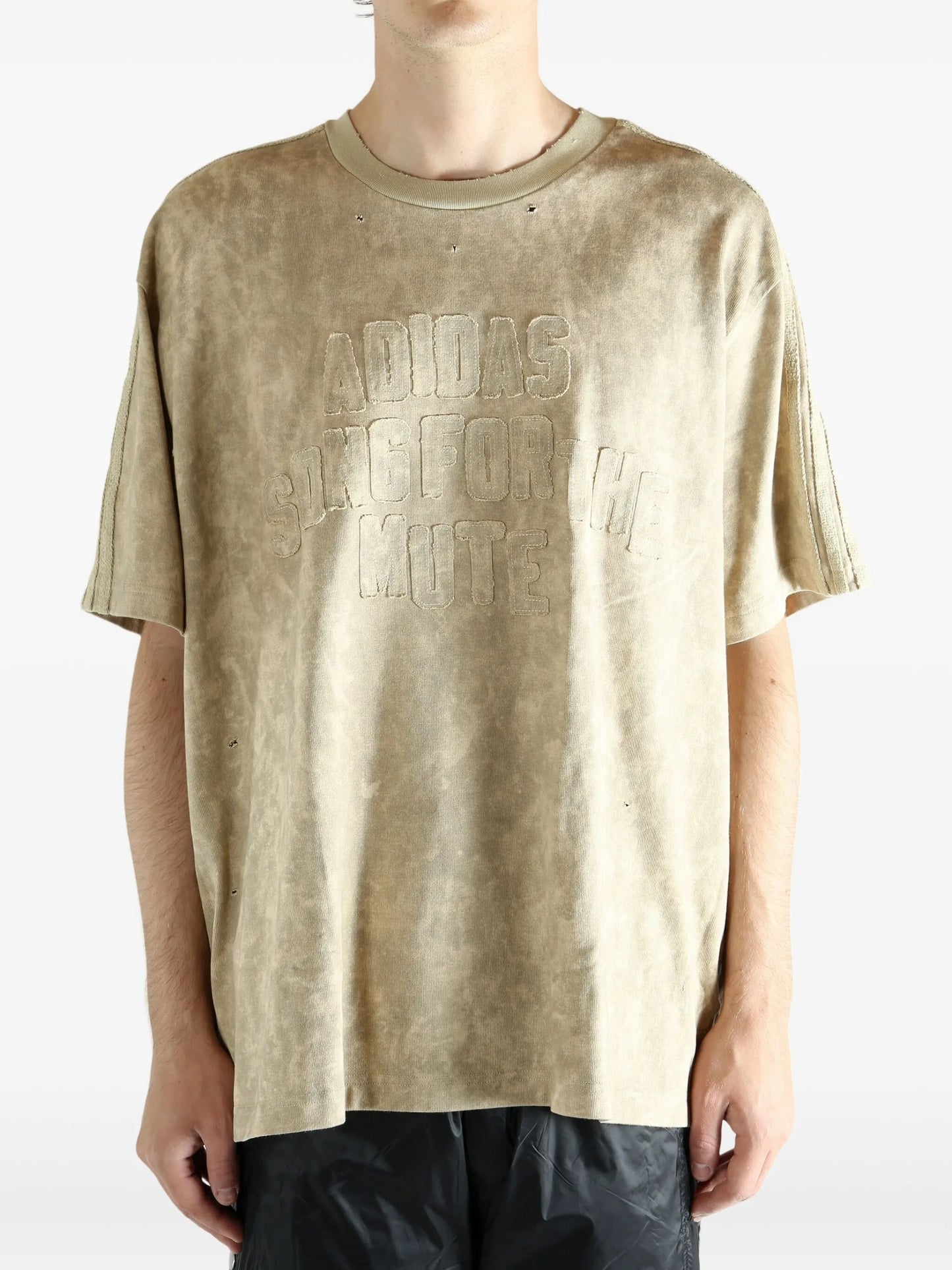 Adidas X Song For The Mute Oversized Logo T-shirt KC2753 Vue 2