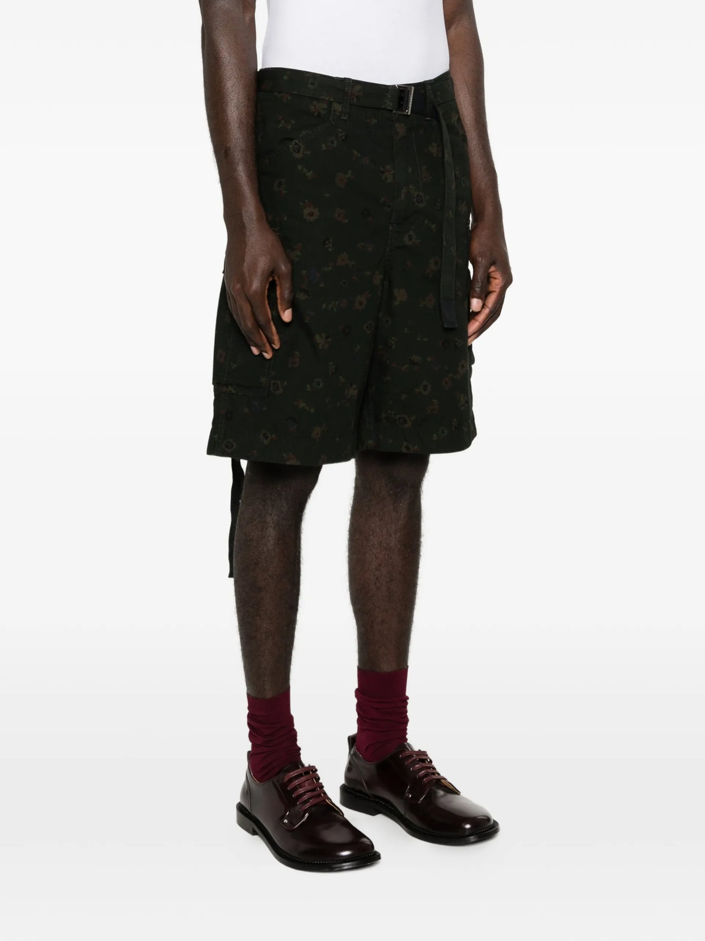 Sacai Floral-print Cargo Shorts 2603979M Vue 3