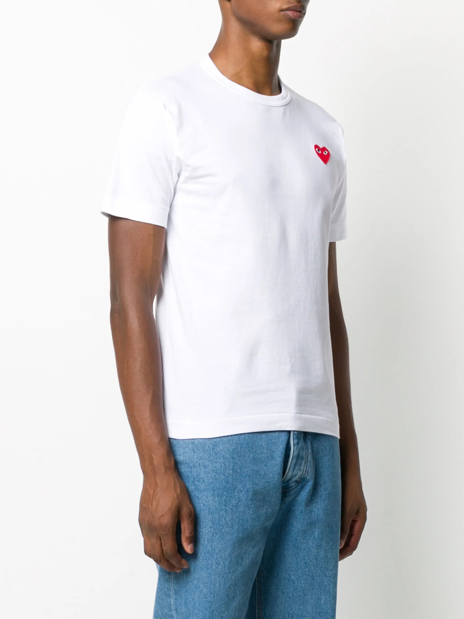 Comme Des Garçons Play Applique Logo T-shirt - detail - Comme Des Garçons Play