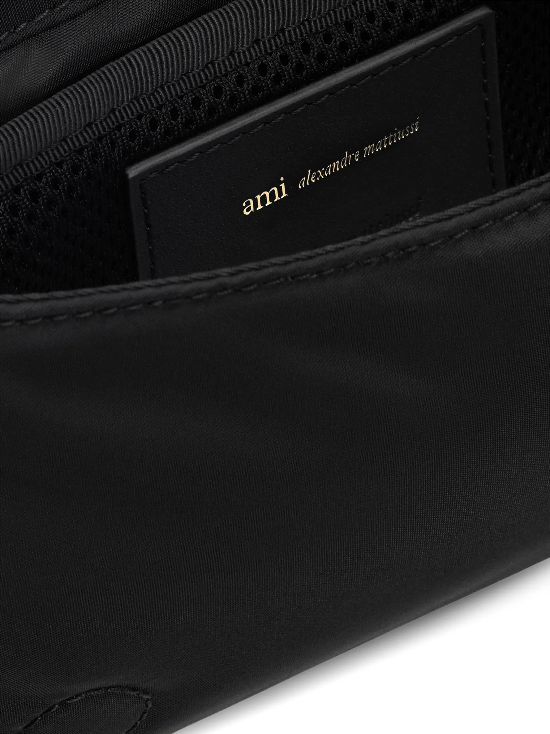 AMI Paris Marcel Shoulder Bag E26ULL710AW0001 Vue 6