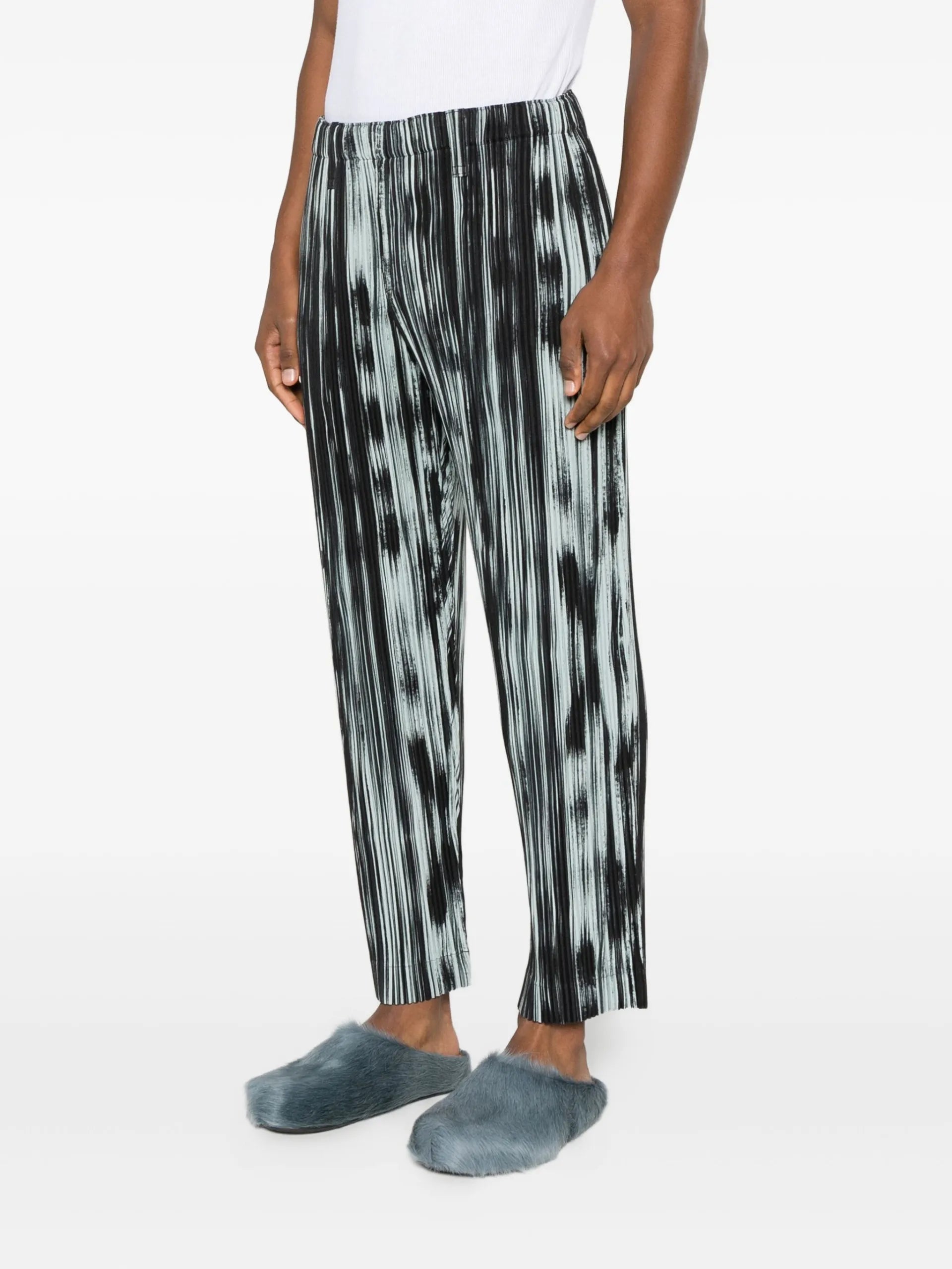 Homme Plissé Issey Miyake Brushstroke Stripe Plissé Trousers - detail - Homme Plissé Issey Miyake