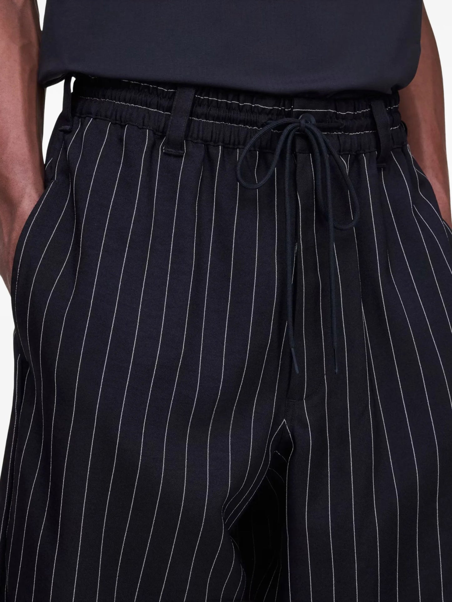 Y-3 Pinstripe Drawstring Shorts - vue arriere - Y-3