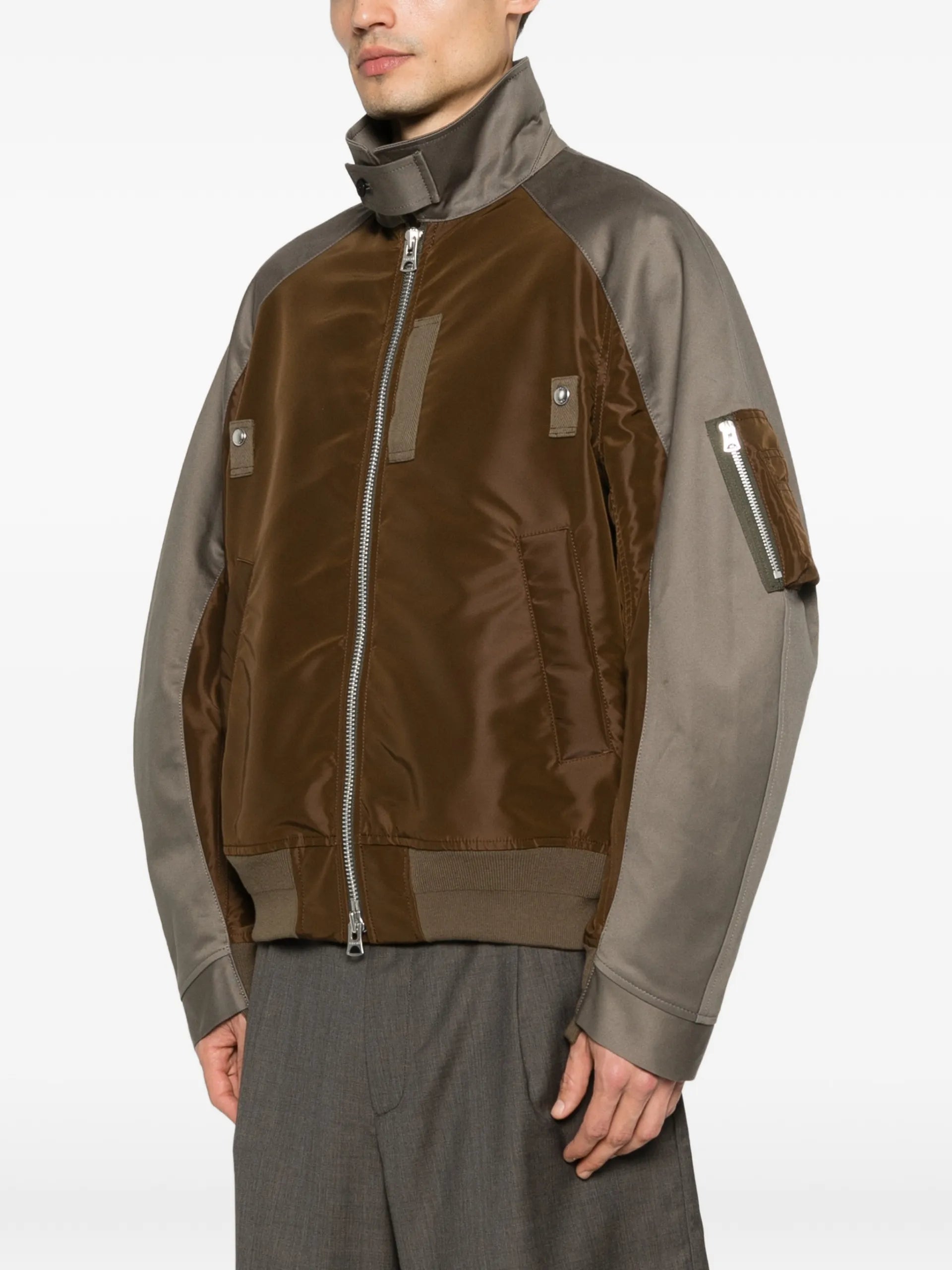 Sacai Zipped Panelled Jacket 2603911M Vue 3