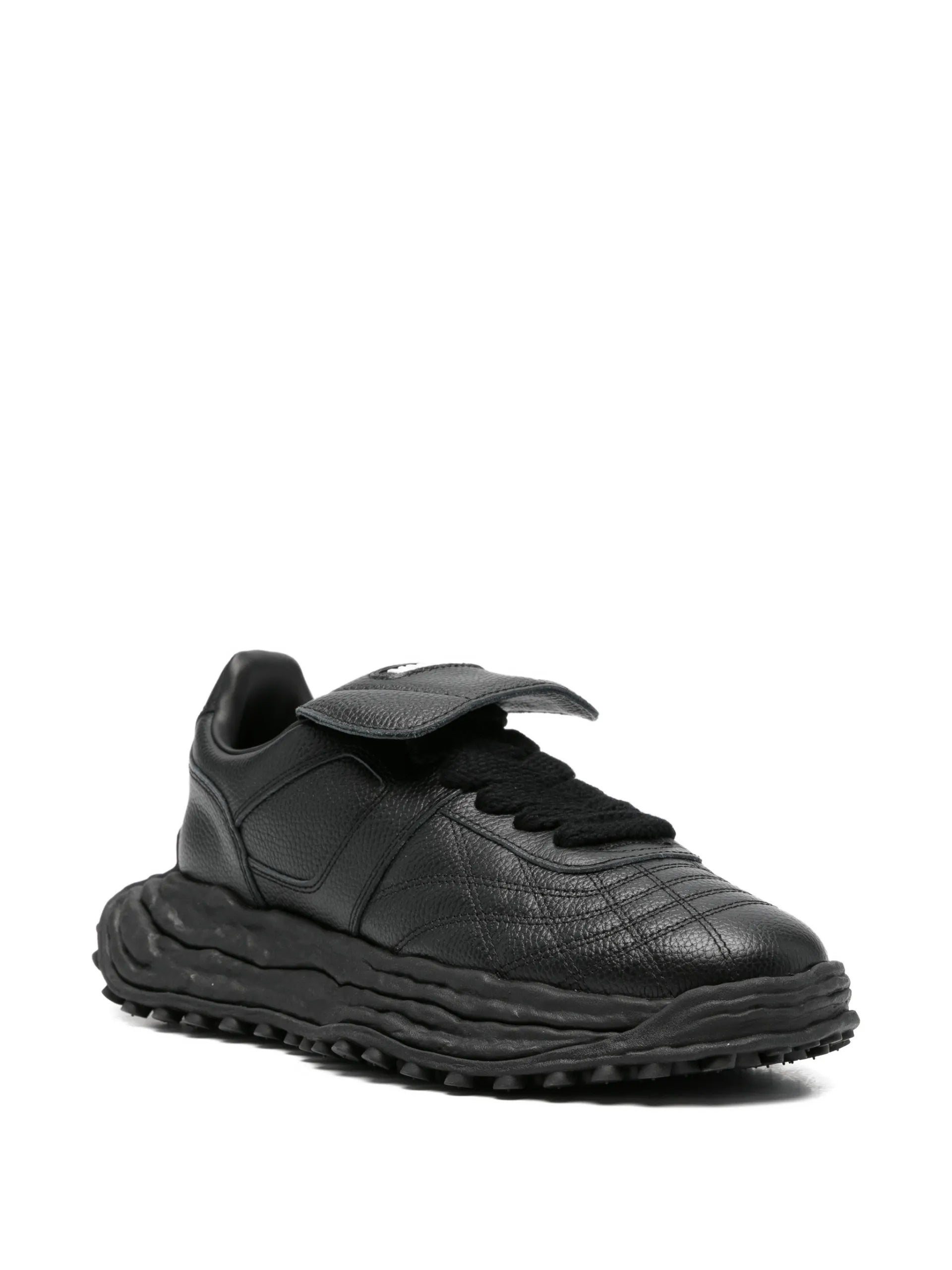 Maison MIHARA YASUHIRO Textured Leather Sneakers A14FW701BLCK Vue 2