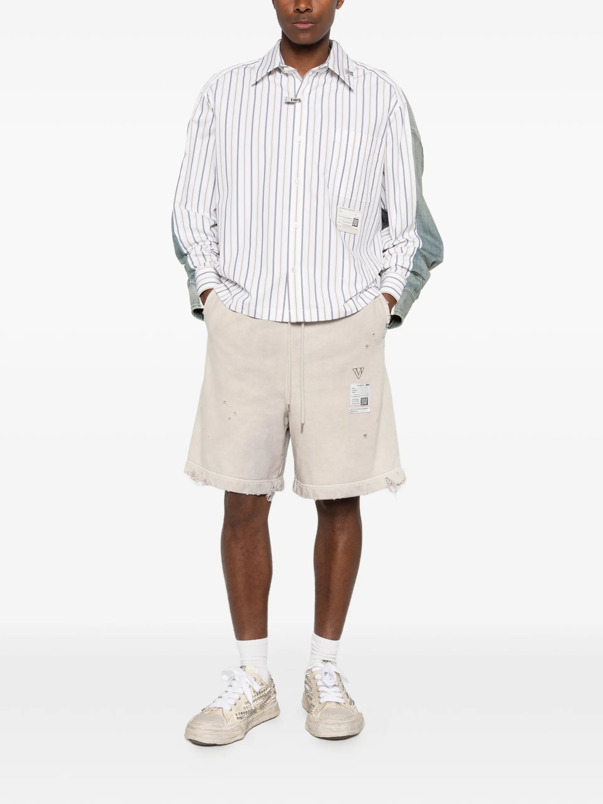 Maison MIHARA YASUHIRO Distressed Raw-cut Shorts