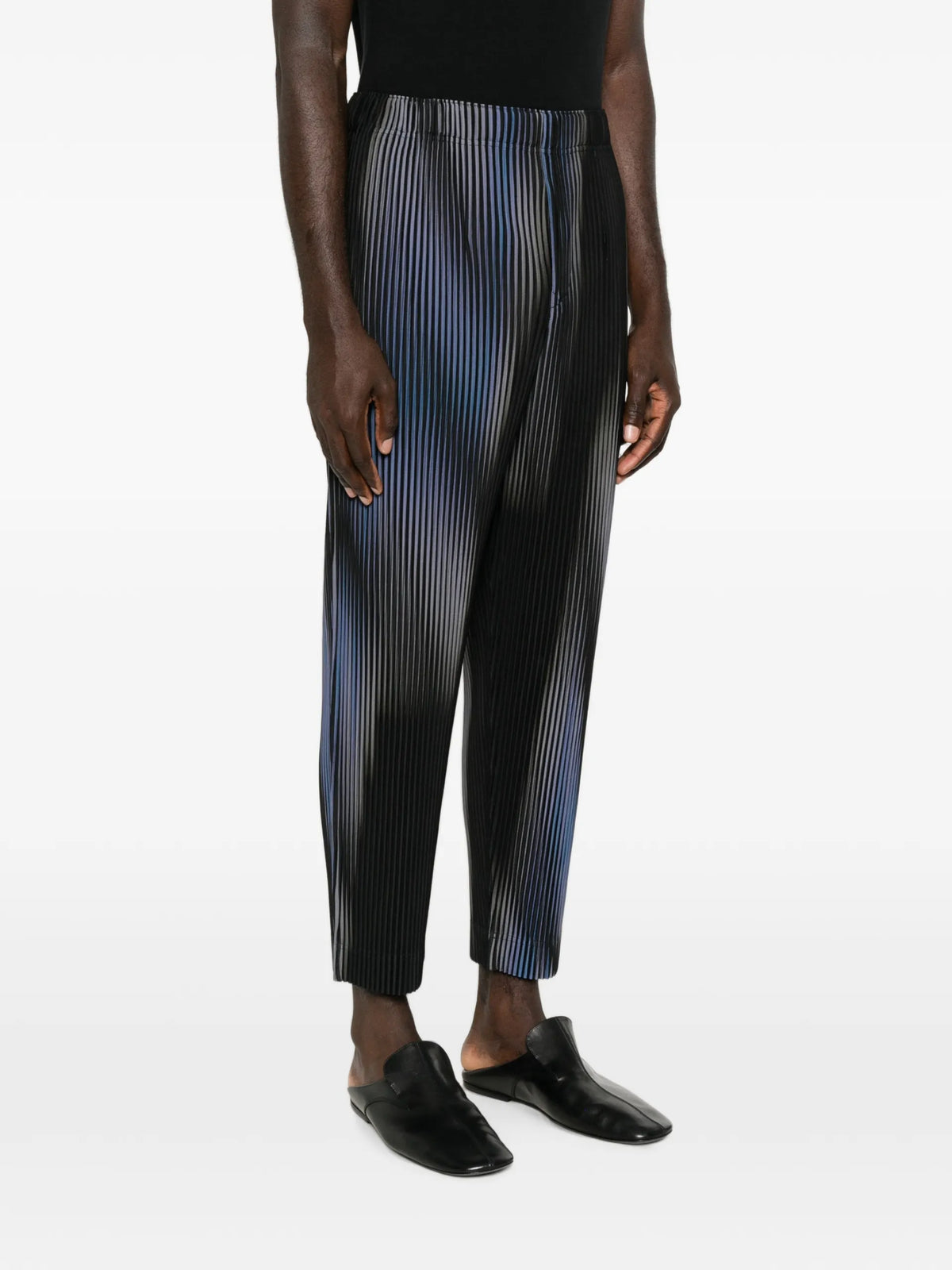 Homme Plissé Issey Miyake blend of lights trousers coloris Black - vue 3