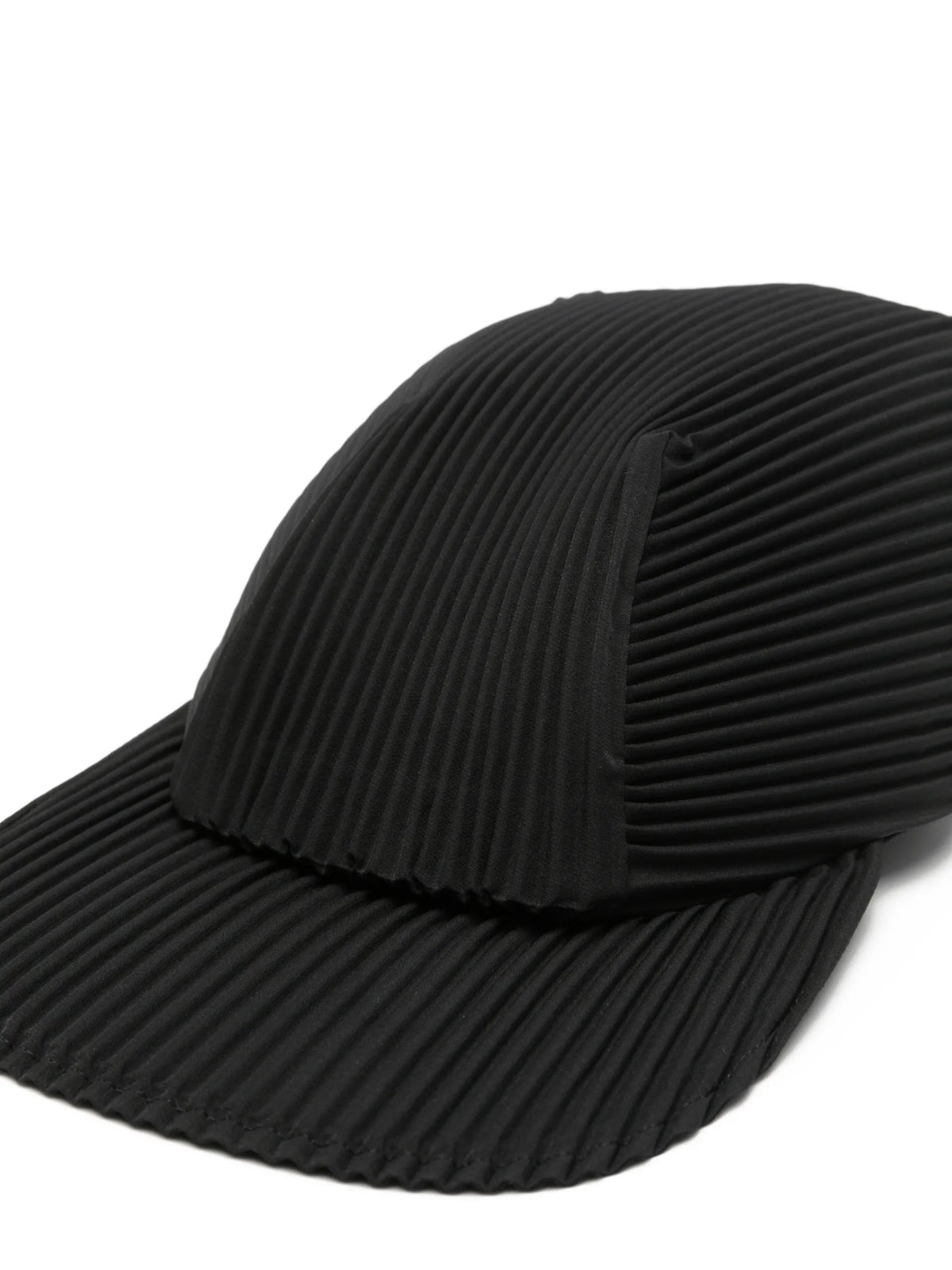 Homme Plissé Issey Miyake pleated baseball cap coloris Black - vue 3
