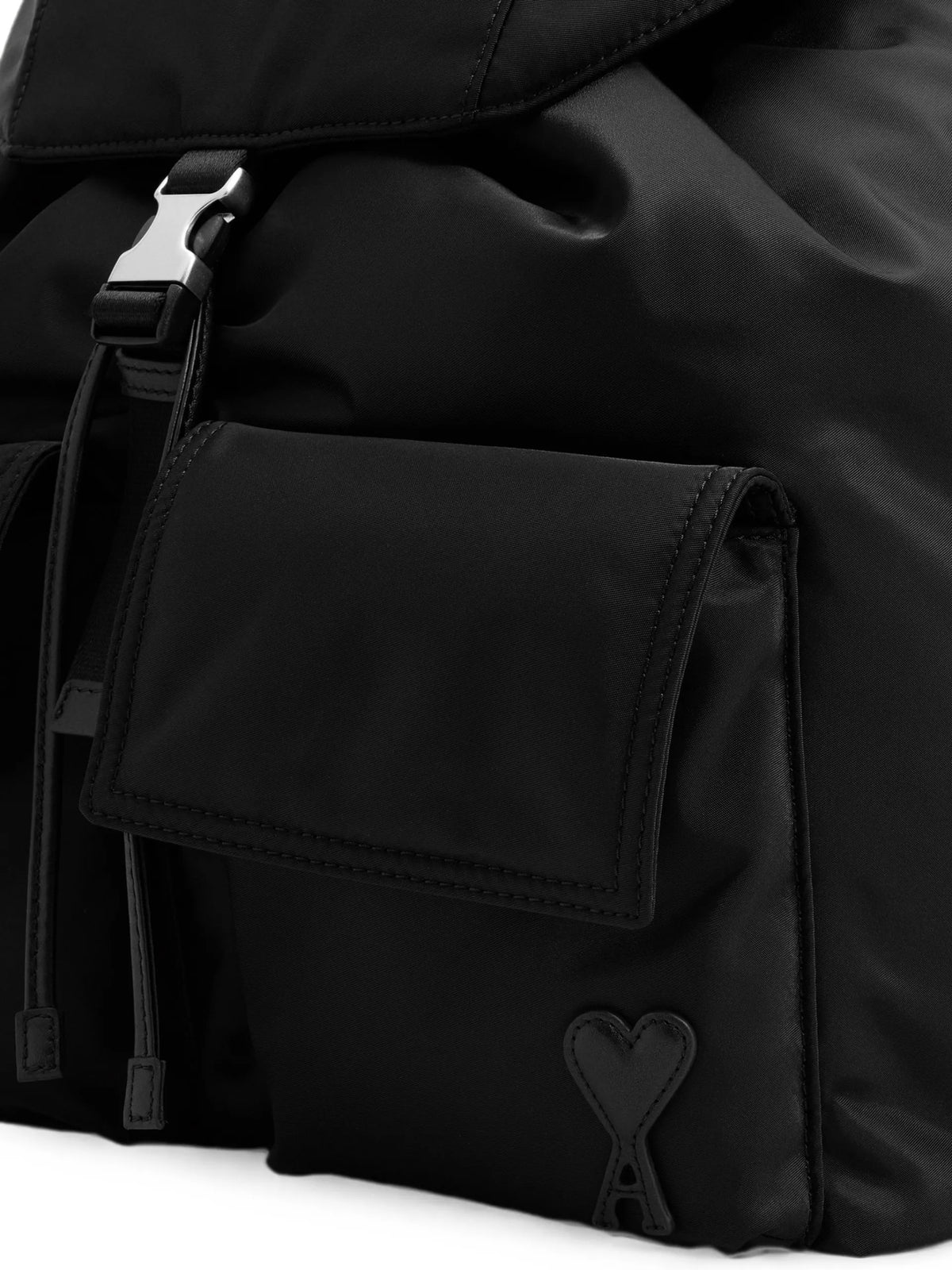 AMI Paris nylon Marcel flap backpack coloris Black - vue 5