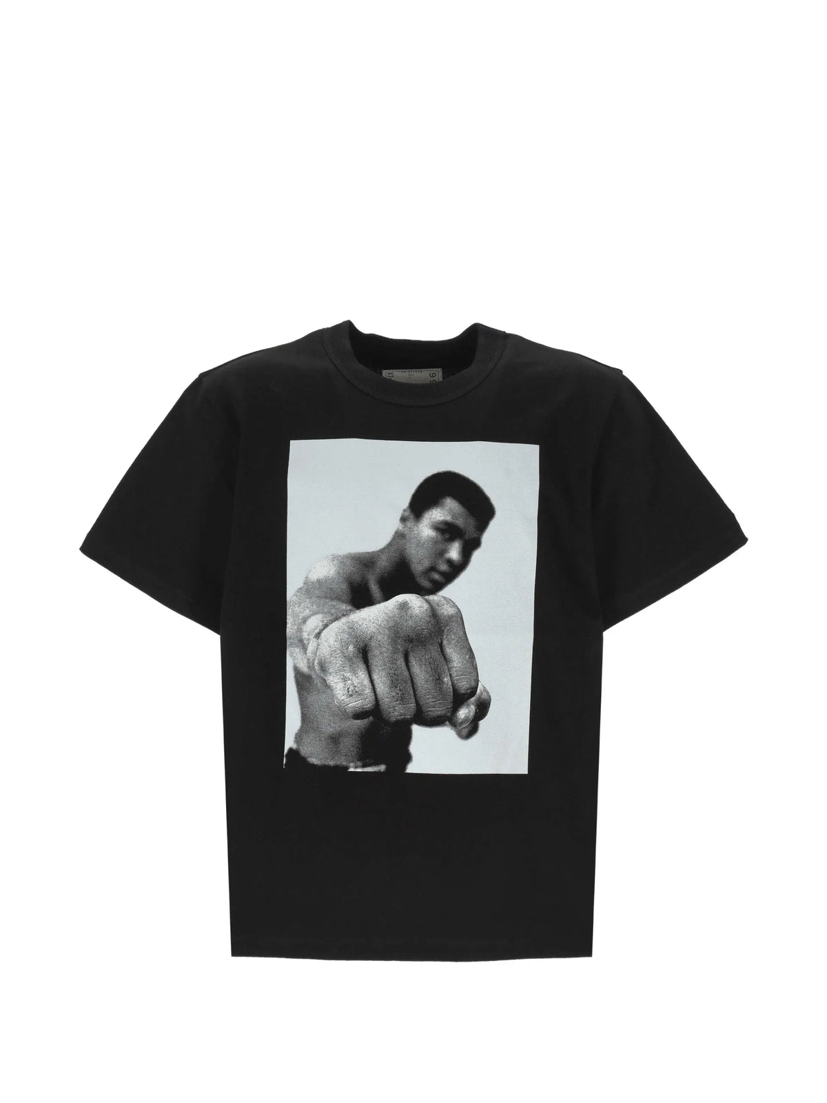 sacai Muhammad Ali graphic-print T-shirt coloris Black