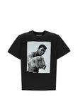 sacai Muhammad Ali graphic-print T-shirt coloris Black