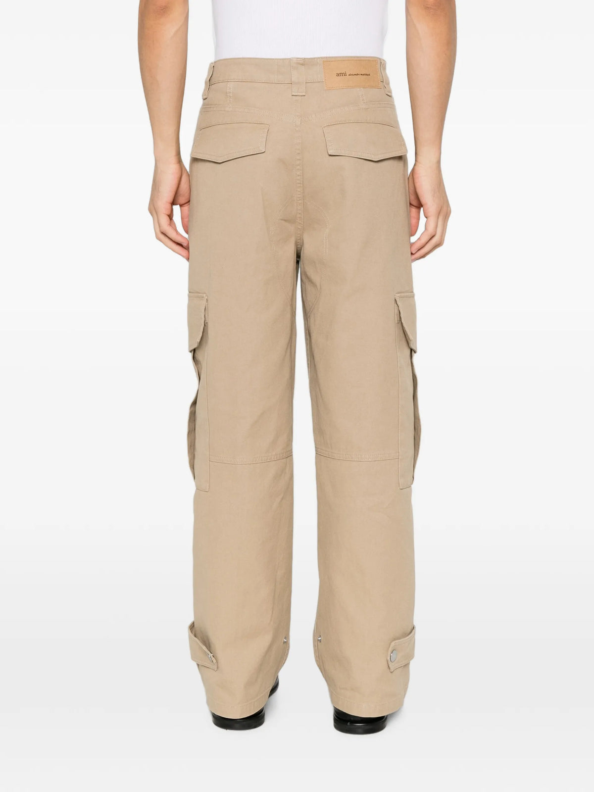 AMI Paris panelled straigh-leg cargo pants coloris Neutrals - vue 4